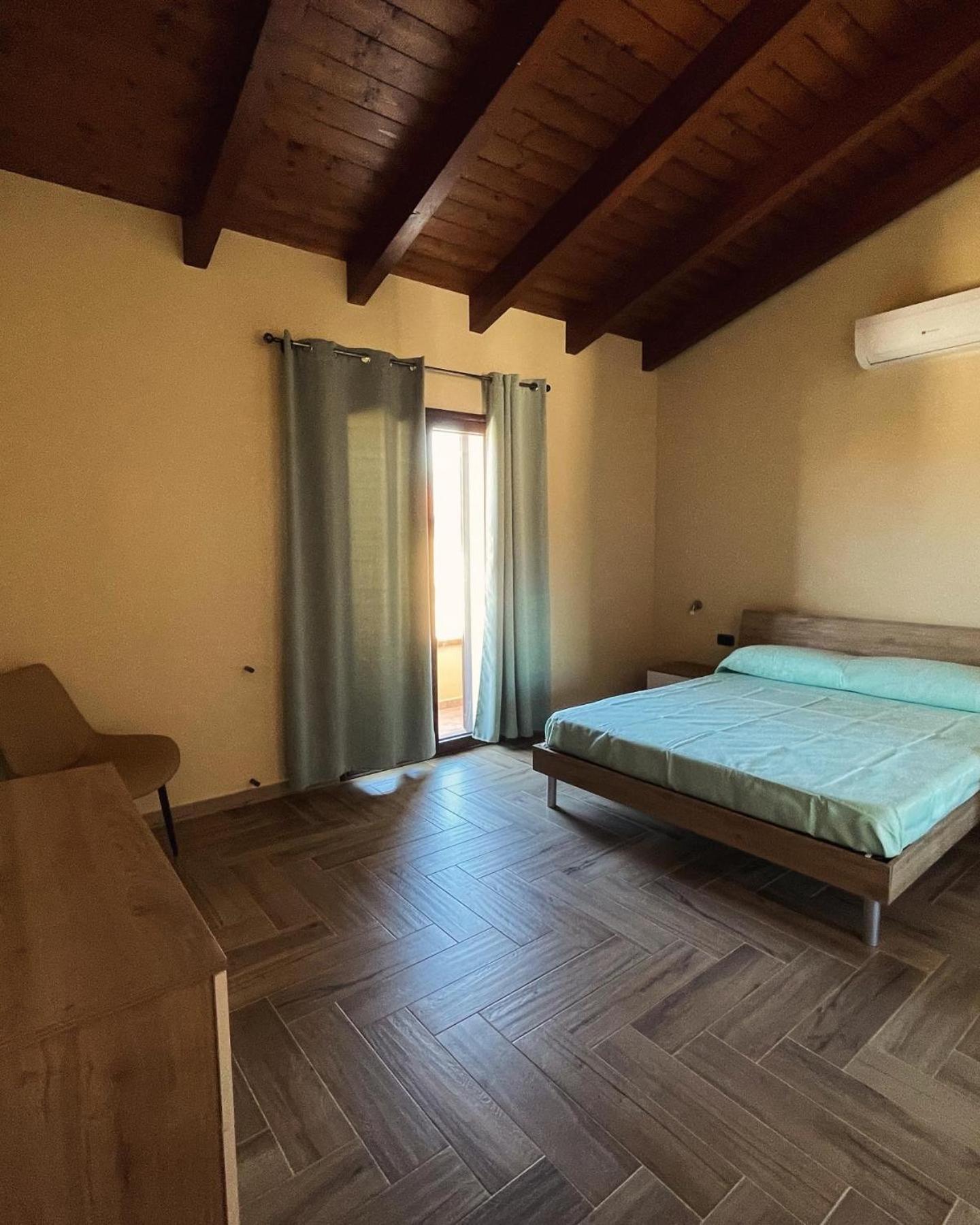 Baistroccu Apartment Iglesias Ngoại thất bức ảnh